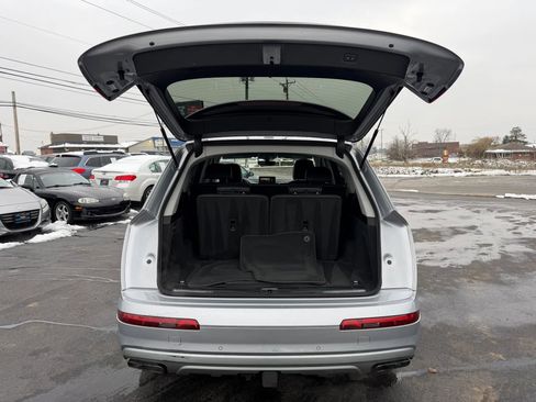 Used 2018 Audi Q7 3.0T Prestige image 45