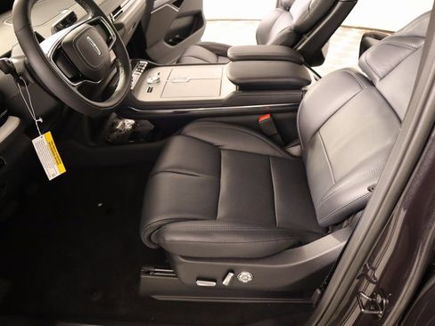 New 2025 Lincoln Navigator L Reserve w/ Jet Appearance Package image 11