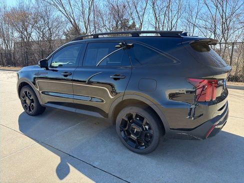 Used 2024 Kia Sorento SX Prestige w/ Olive Brown Leather Package image 3