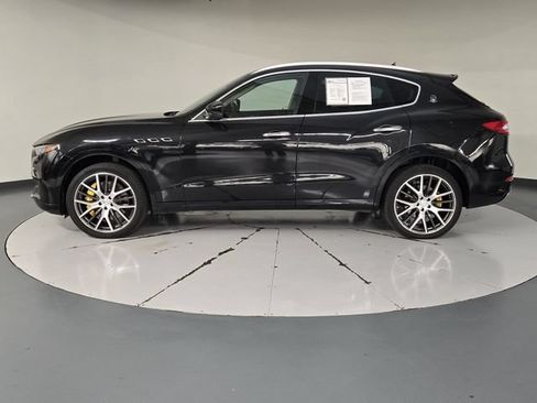 Used 2017 Maserati Levante S AWD/4WD image 5