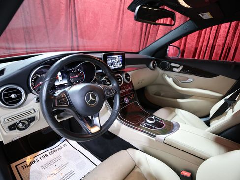 Used 2018 Mercedes-Benz C 300 Sedan w/ Premium Package image 12