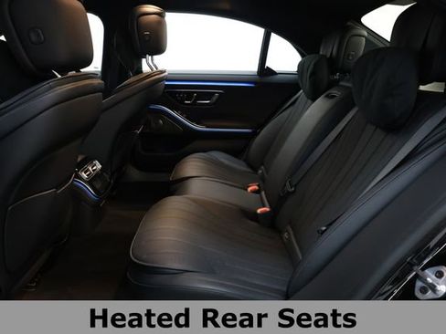 Used 2022 Mercedes-Benz S 580 4MATIC Sedan w/ AMG Line Package image 45