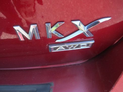 Used 2014 Lincoln MKX AWD w/ Equipment Group 102A image 5
