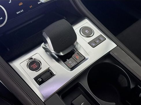 New 2025 Jaguar F-PACE SVR image 19