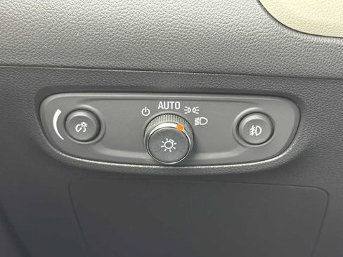 Used 2023 Buick Encore GX Preferred w/ Cold Weather Comfort Package image 15