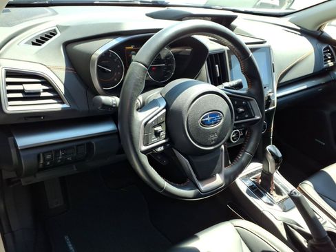 Used 2021 Subaru Crosstrek 2.5i Limited w/ Moonroof Package 2 AWD/4WD image 8