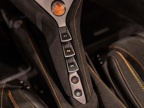 Used 2026 McLaren 750S Spider image 24