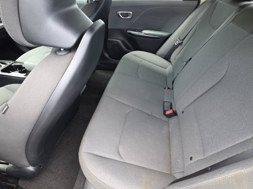 Used 2025 Kia K4 FWD image 8