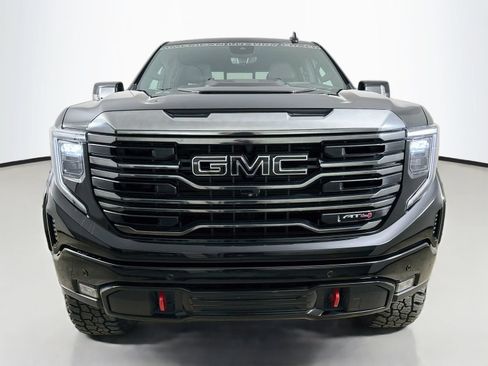 Used 2023 GMC Sierra 1500 AT4 w/ AT4 Premium Package AWD/4WD image 2