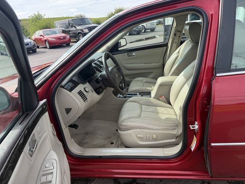 Used 2010 Cadillac DTS FWD image 10