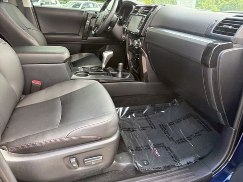 Used 2023 Toyota 4Runner TRD Off-Road Premium w/ Moonroof Package AWD/4WD image 14