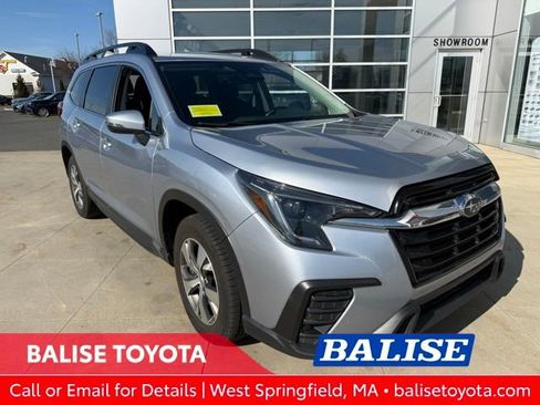 Used 2023 Subaru Ascent Premium image 1