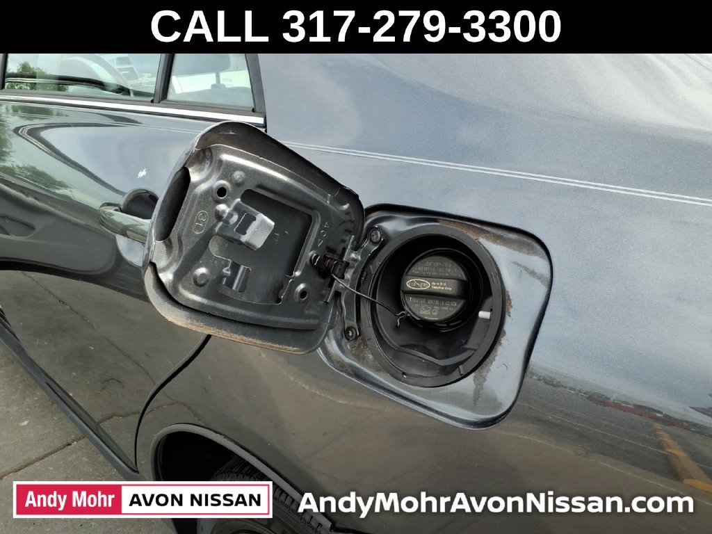 Used 2013 Toyota Corolla LE FWD image 11