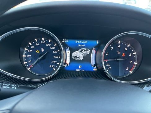 Used 2017 Maserati Quattroporte GTS GranSport image 33