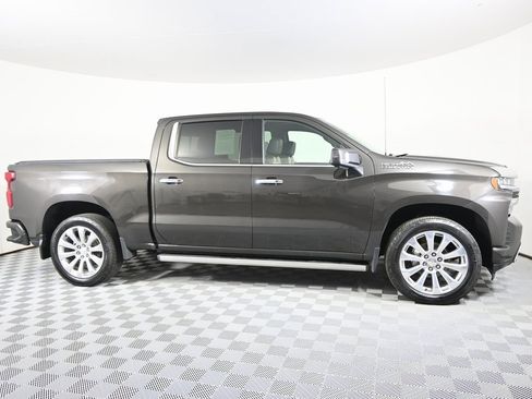 Used 2021 Chevrolet Silverado 1500 High Country w/ Technology Package image 10