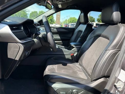 Used 2024 Jeep Grand Cherokee L Laredo AWD/4WD image 20