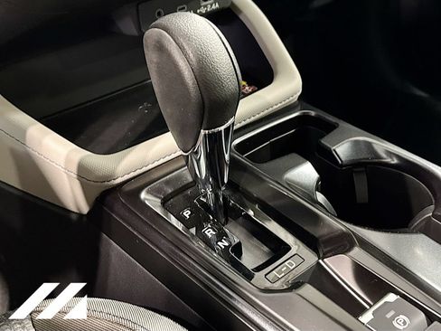 New 2026 Subaru Forester Premium AWD/4WD image 17