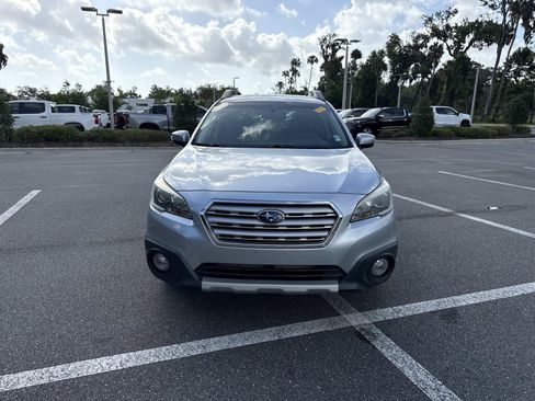 Used 2017 Subaru Outback 3.6R Limited AWD/4WD image 8