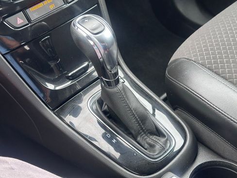 Used 2019 Buick Encore Preferred FWD image 30