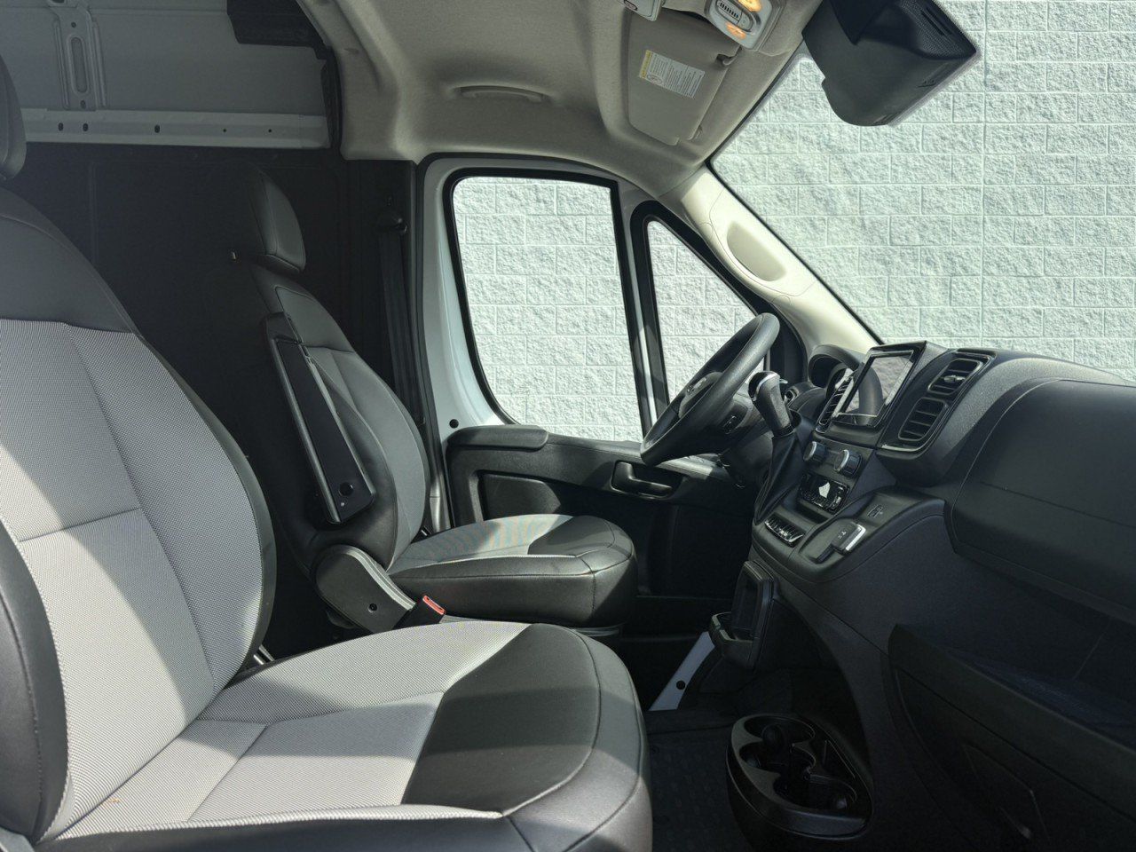Used 2026 RAM ProMaster 2500 w/ Convenience Group FWD image 13