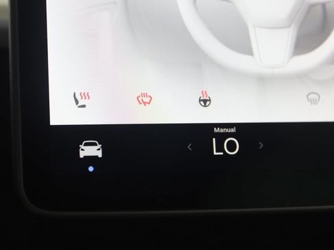 Used 2022 Tesla Model 3 Performance image 8