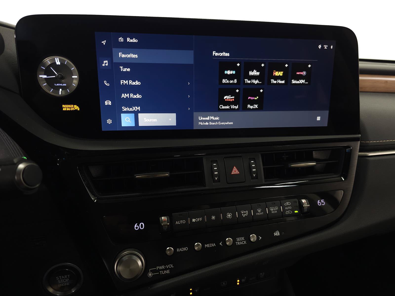 Used 2023 Lexus ES 350 Ultra Luxury w/ Accessory Package (Z2) FWD image 25