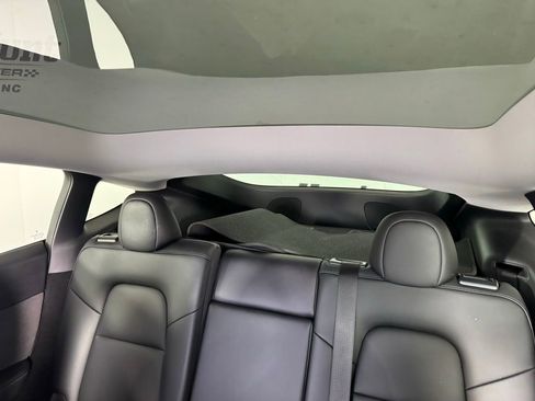 Used 2023 Tesla Model Y Long Range image 5