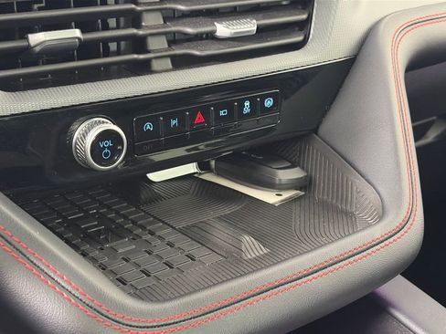 Certified 2025 Ford Explorer ST image 21