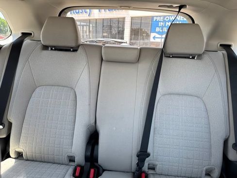 Certified 2027 Honda HR-V LX image 9