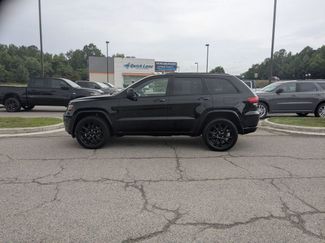 Used 2022 Jeep Grand Cherokee Laredo X AWD/4WD video 2