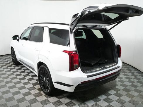 Used 2025 Hyundai Palisade Calligraphy AWD/4WD image 3