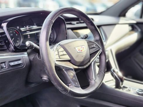 Certified 2021 Cadillac XT5 Premium Luxury image 13