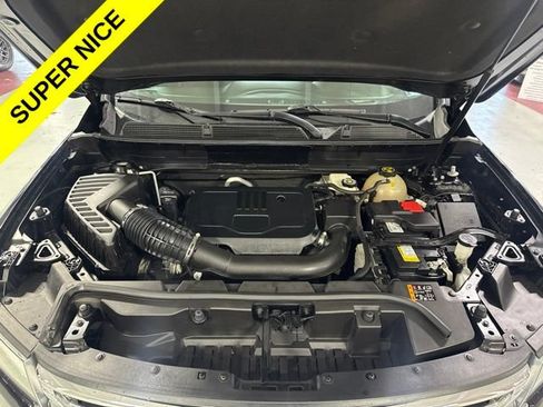 Used 2023 GMC Acadia SLE AWD/4WD image 10