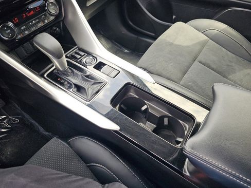 Used 2025 Mitsubishi Eclipse Cross SE AWD/4WD image 32