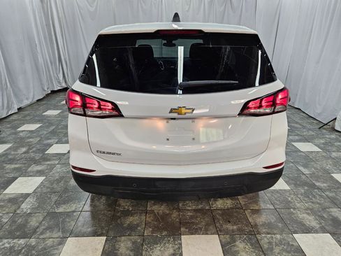 Used 2024 Chevrolet Equinox LS w/ LS Convenience Package FWD image 4