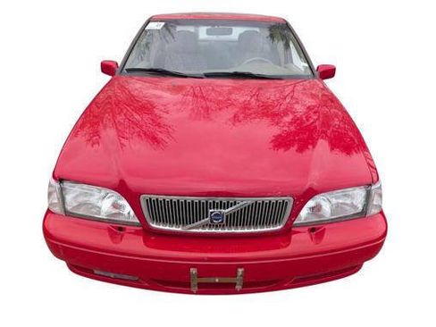Used 1999 Volvo S70 T5 FWD image 9