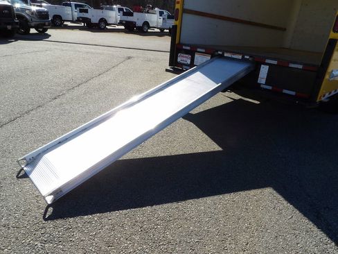 Used 2017 GMC Savana 3500 Extended image 39