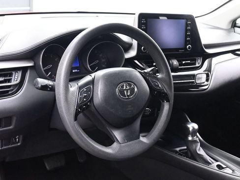 Used 2020 Toyota C-HR LE FWD image 27