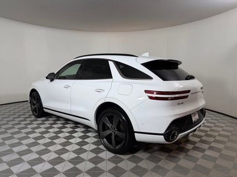 Used 2024 Genesis GV70 3.5T Sport w/ Sport Prestige Package image 5