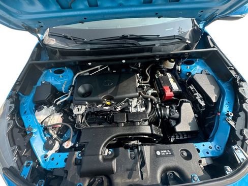 Used 2019 Toyota RAV4 XLE w/ Convenience Package FWD image 18