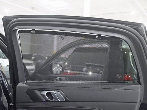 Used 2022 BMW X6 xDrive40i w/ Executive Package image 44