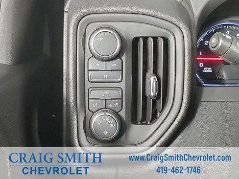 Used 2024 Chevrolet Silverado 2500 Custom image 22