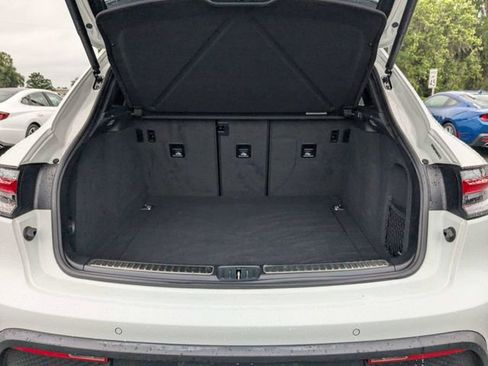 Used 2023 Porsche Macan Turbo AWD/4WD image 12
