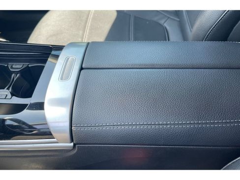 Used 2023 Mercedes-Benz C 300 Sedan image 31