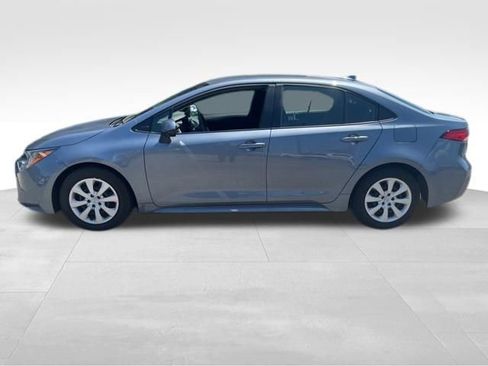 Used 2024 Toyota Corolla LE FWD image 3