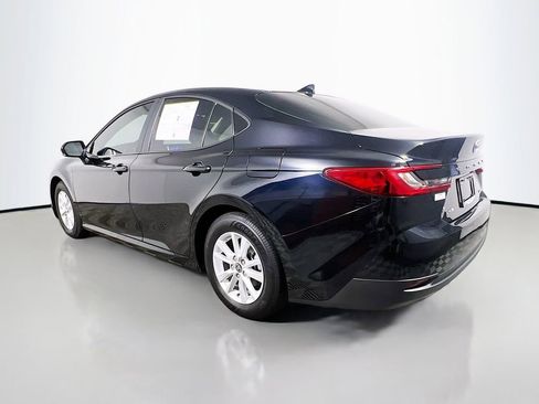 Used 2025 Toyota Camry LE w/ Convenience Package FWD image 4