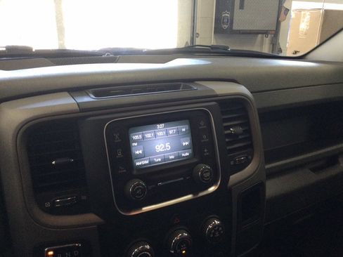 Used 2019 RAM 1500 Express w/ Express Value Package image 18