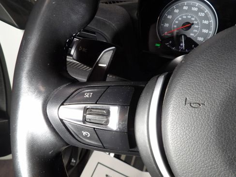 Used 2017 BMW M2 image 22