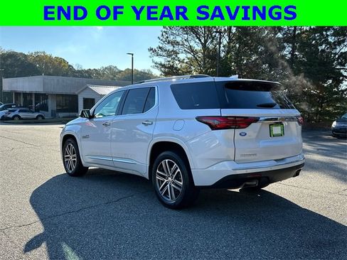 Used 2023 Chevrolet Traverse High Country image 5