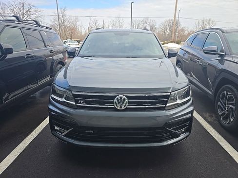 Used 2020 Volkswagen Tiguan SE R-Line image 1
